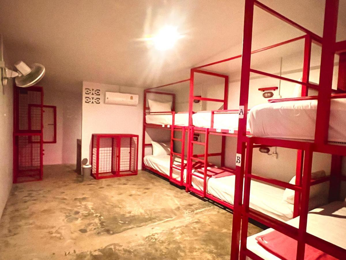 Ostello Slumber Party Krabi Ao Nang Esterno foto